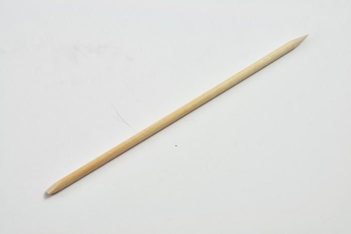 E26, Orange Sticks (package of 100)