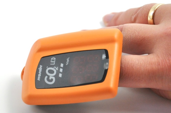 Nonin SpO2 - GO-2 LED, Finger Pulsoximeter. Orange