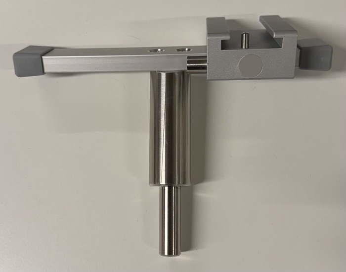 Stratus EEG, R40 amplifier Medical Rail bracket for floor stand. Use for mounting Amplifier or other accessories on floor stand (10x25mm Rail)