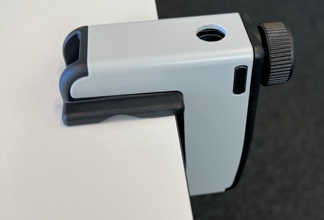 Tuxedo - Photic arm mounting adapter for Desktop & Hospital Beds