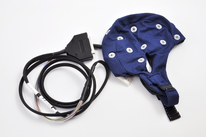 WaveGuard size Child (43-47cm) with 21 sintered Ag/AgCl electrodes + GND, Ref at CPz, 10/20 system, 180cm cable w. protective tubing & head cap connector (DB25)